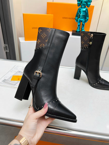 L studded mid rise bootie